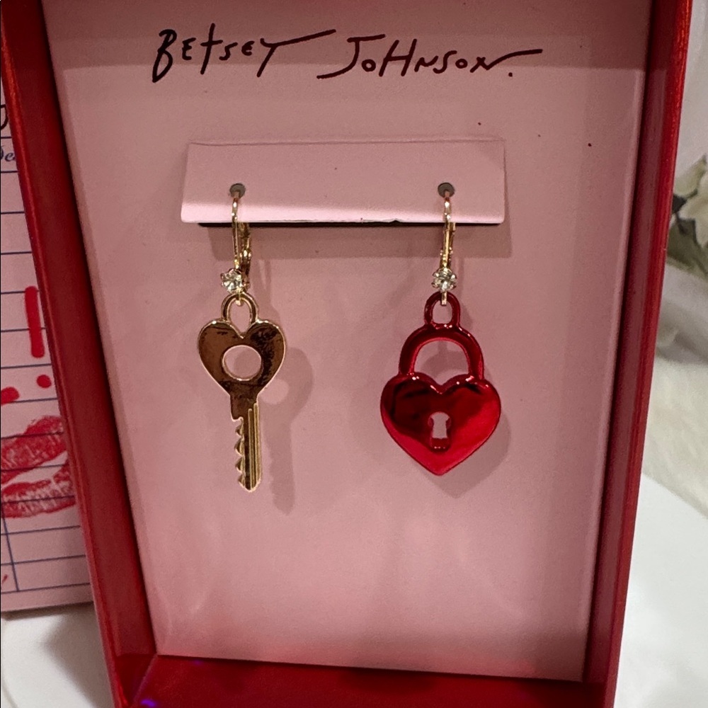 Betsey Johnson Lock & Key Mismatched Earrings - Picture 3 of 5